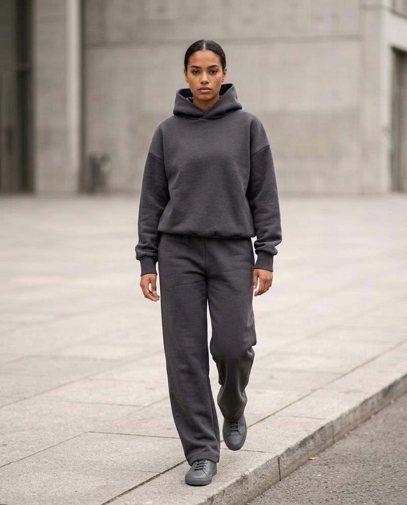 Unisex Apparel – Vevin, Long sleeves, A relaxed fit – Tilly Outlet