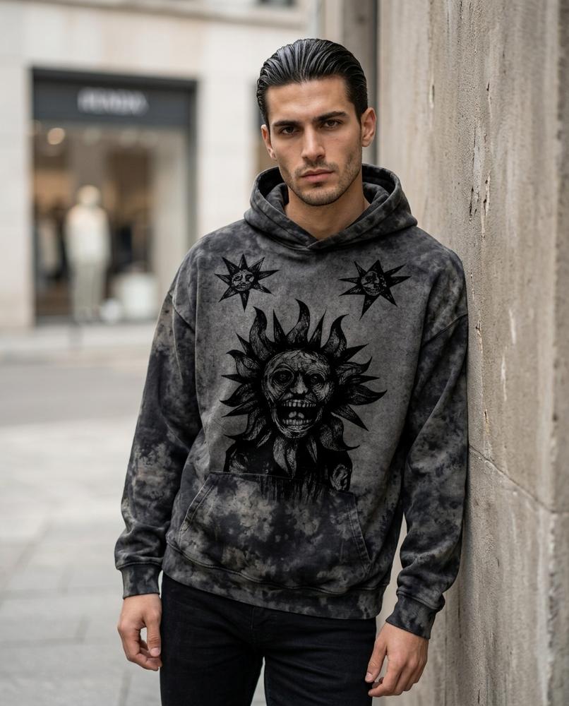 Unisex Hoodie – Tiran, A graphic print, An oversized fit – Tilly Outlet
