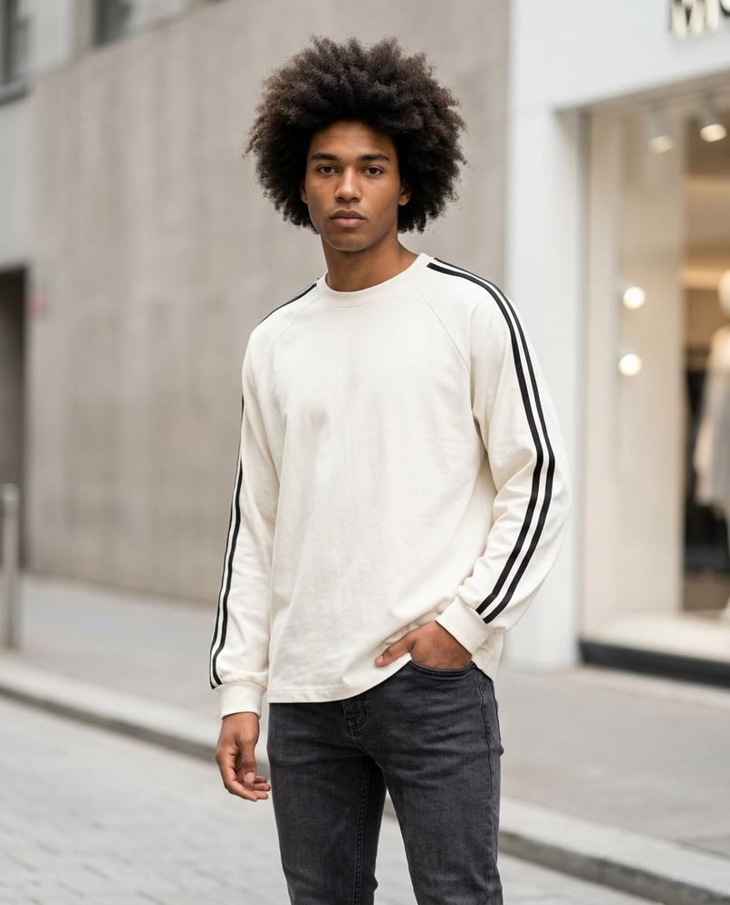 Unisex Sweatshirt – Kaver, Long sleeves, A relaxed fit – Tilly Outlet