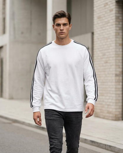 Unisex Sweatshirt – Kaver, Long sleeves, A relaxed fit – Tilly Outlet