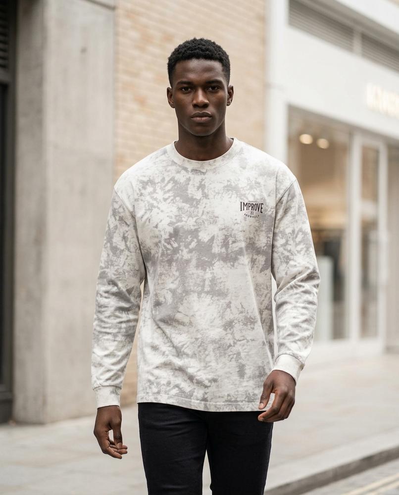 Unisex Sweatshirt – Rovin, A graphic print, Long sleeves – Tilly Outlet