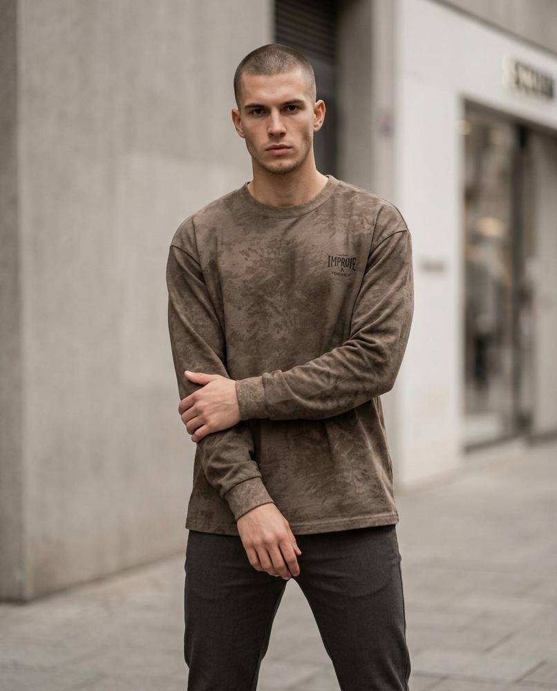 Unisex Sweatshirt – Rovin, A graphic print, Long sleeves – Tilly Outlet