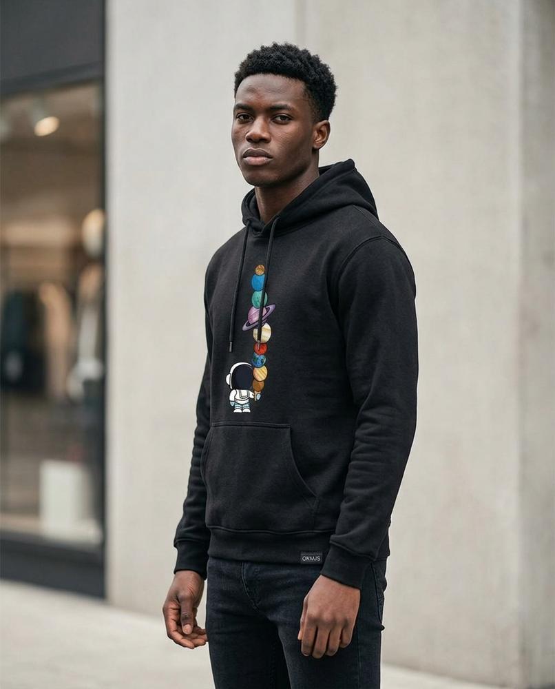 Men's Hoodie – Zoton, A graphic print, An attached hood – Tilly Outlet