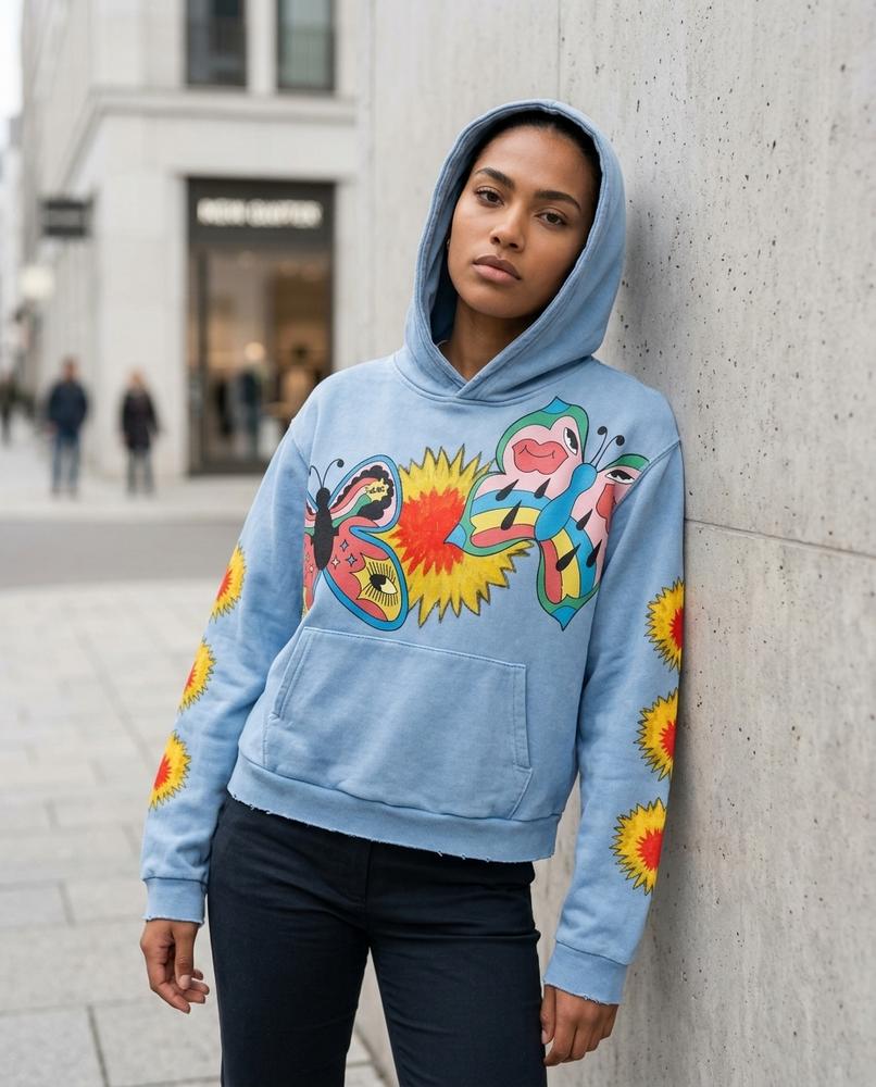 Unisex Hoodie – Neral, A graphic print, An attached hood – Tilly Outlet