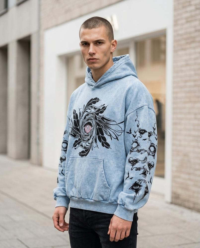 Unisex Hoodie – Minav, A graphic print, An oversized fit – Tilly Outlet